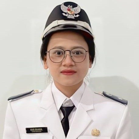 Euis Sujana, S.Ds